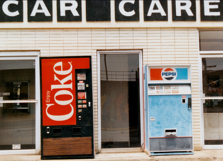 Coke v. Pepsi - The worldwide struggle continues... and here in Indianapolis, June 1988 (Picture Credit: Bob Hall/Flickr)