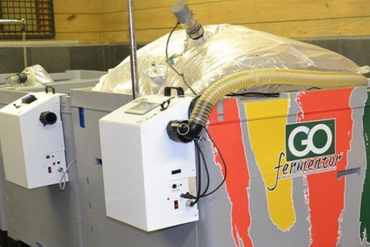 Can-winemaking-go-tankless-and-water-free.jpg