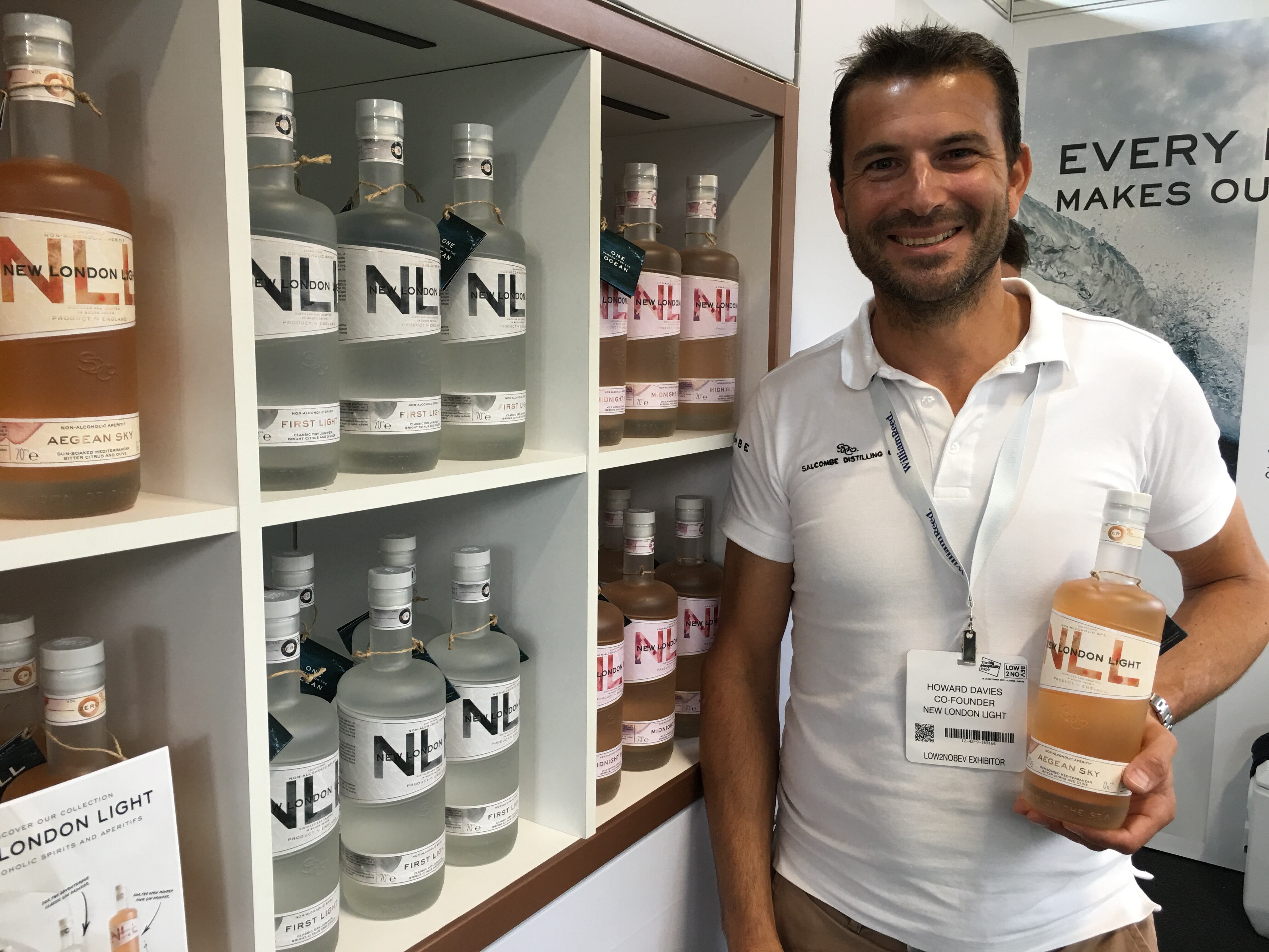 Non-alcoholic juniper spirits