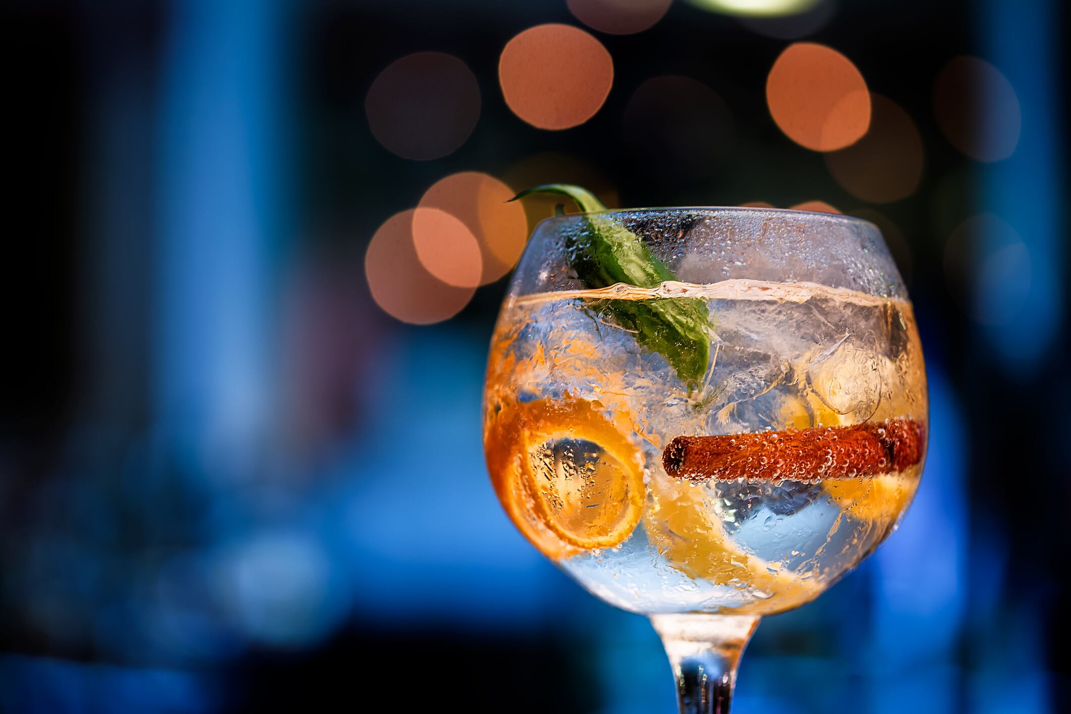 Record-sales-for-UK-gin-in-2019.jpg
