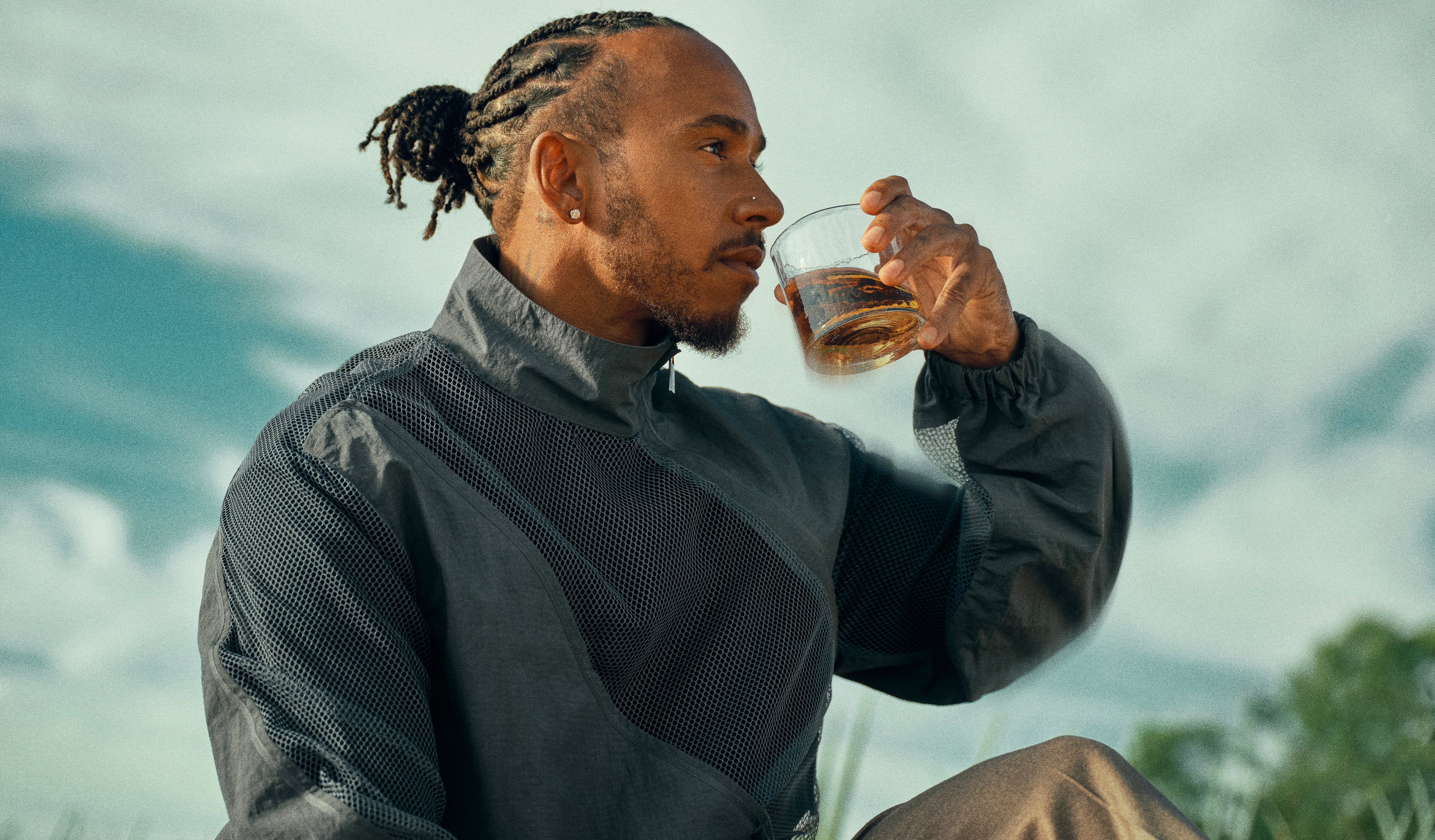 Almave non-alcoholic spirit Lewis Hamilton