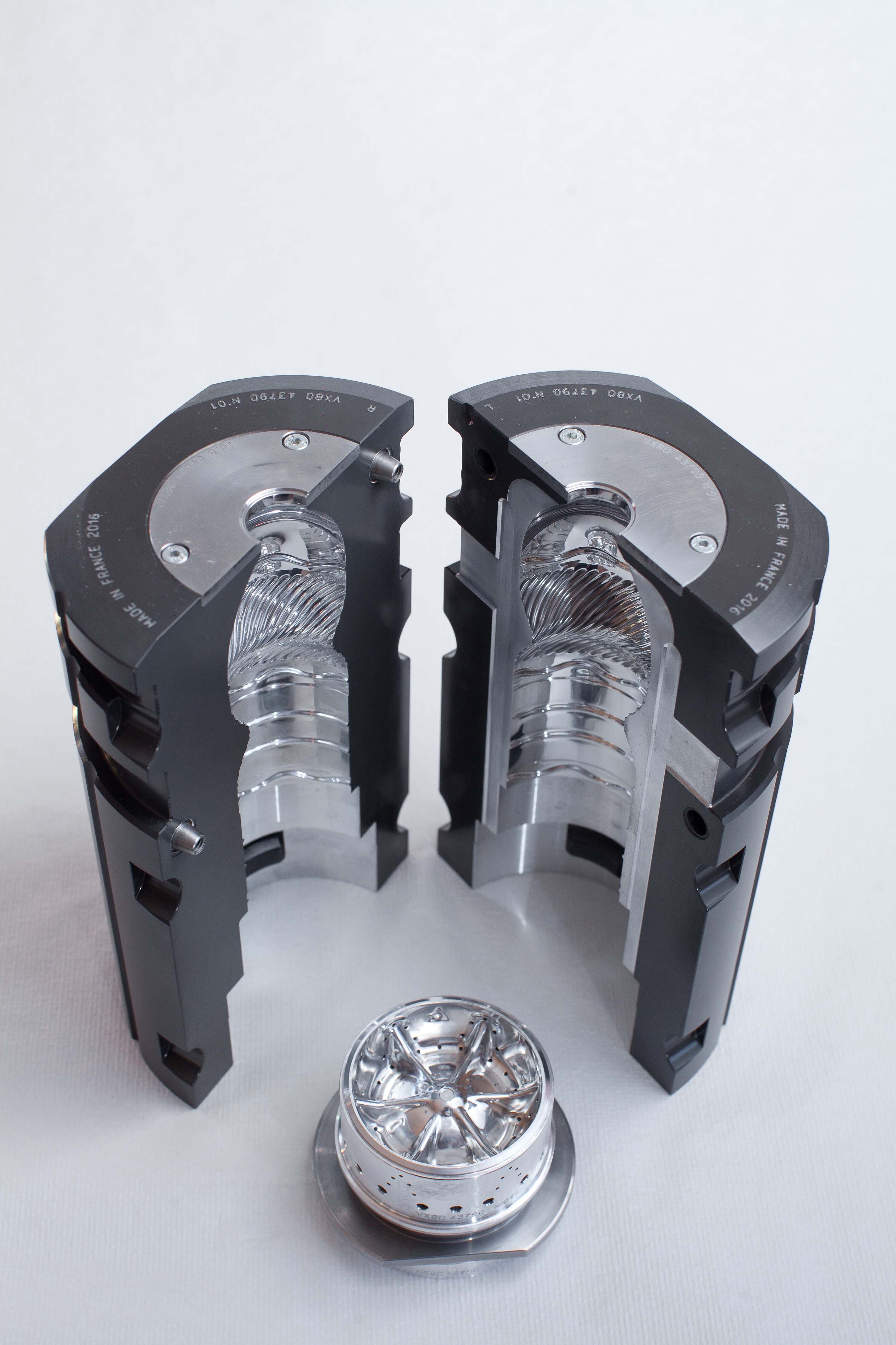 Sidel_StarLite_Nitro_Mould.jpg