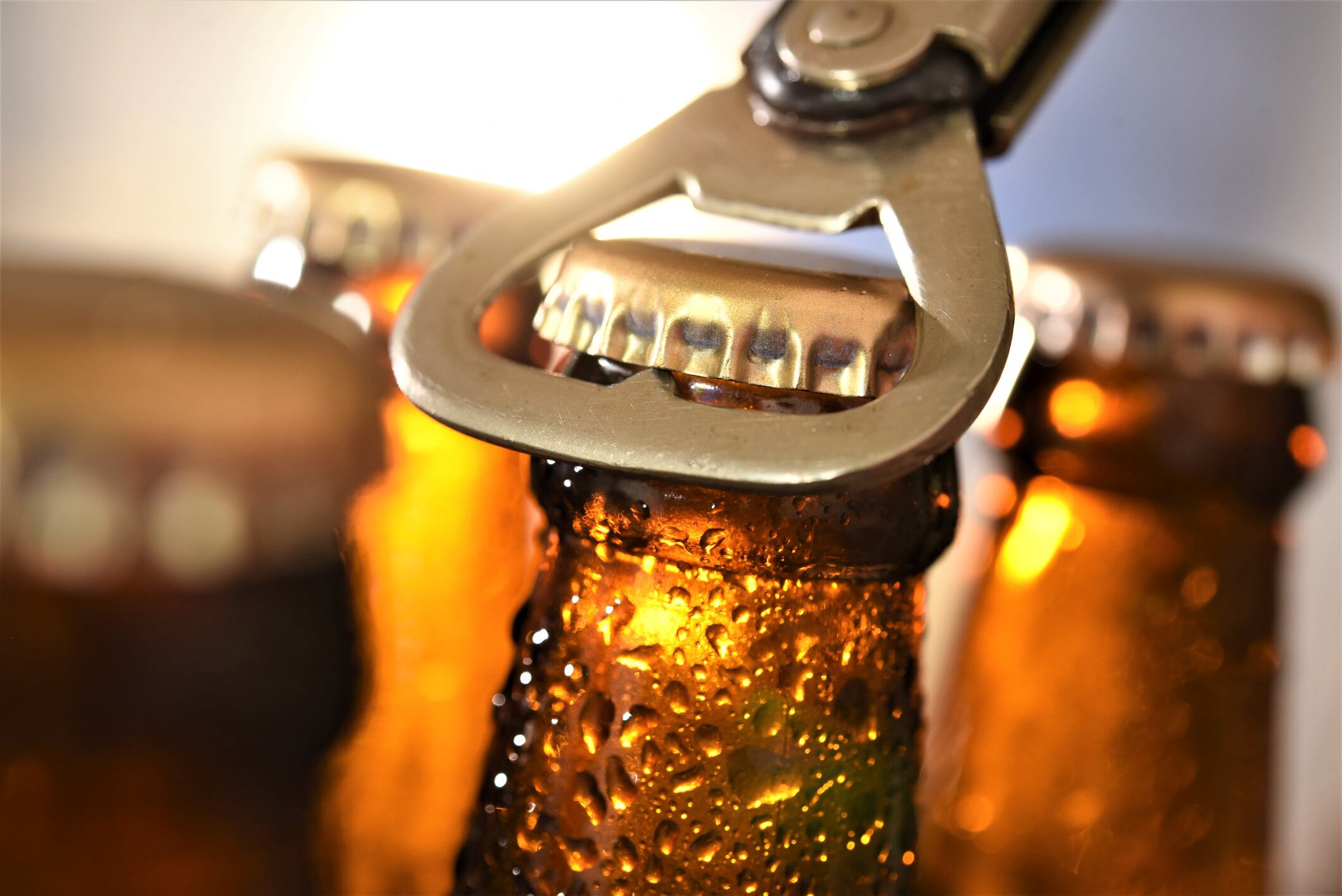 AB-InBev-sees-coronavirus-beer-volumes-improve.jpg