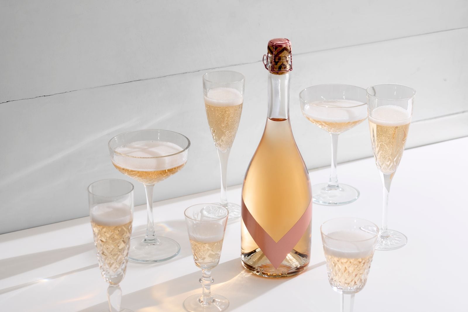 Everflyht Estate Wylde English sparkling wine bottle