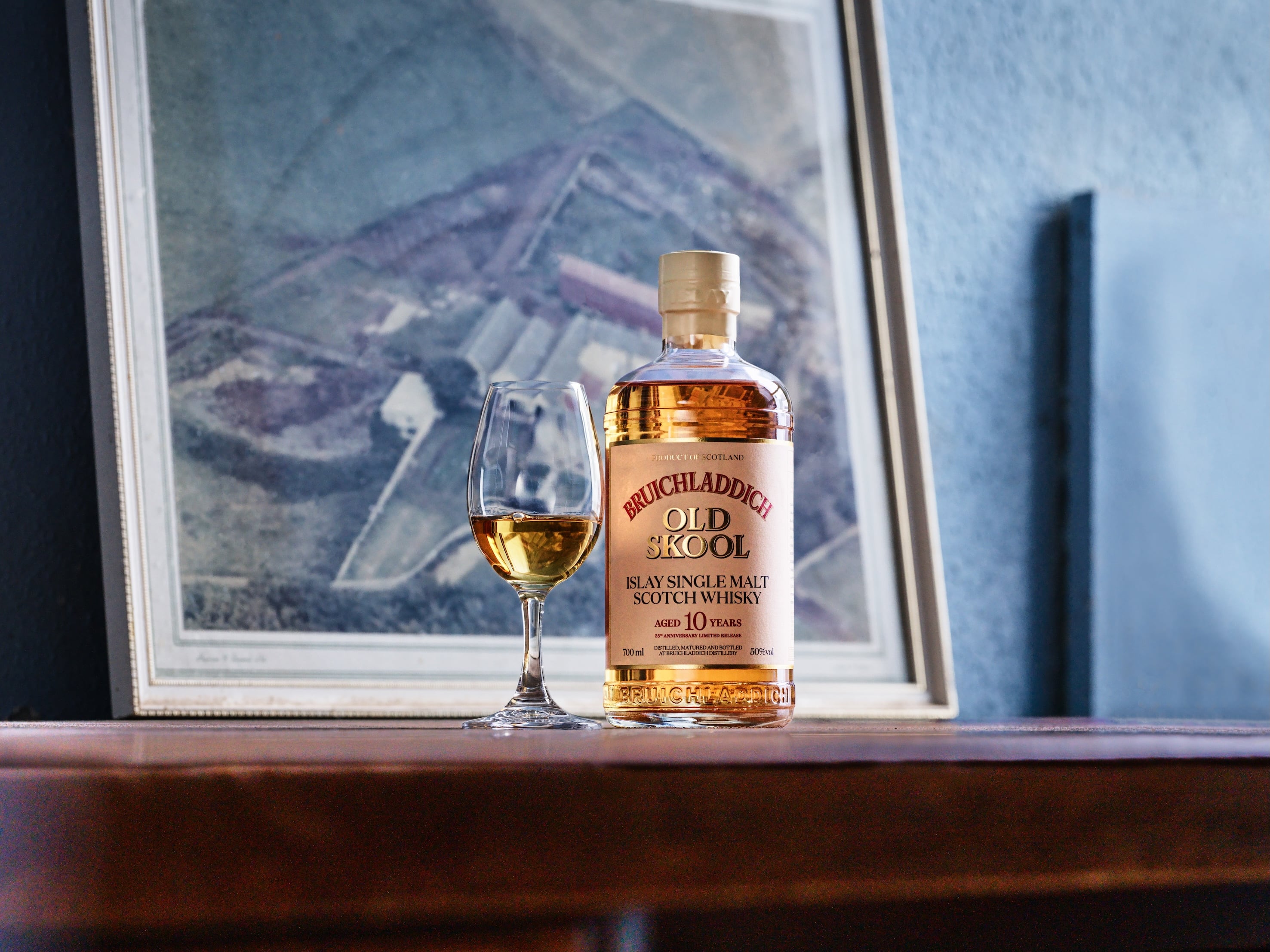 Bruichladdich Old Skool whisky bottle featuring retro‑inspired design.