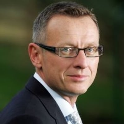 dr-adam-carey.jpg