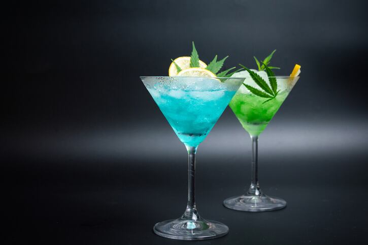 Cannabis-beverages-The-sales-potential-in-bars-restaurants-on-premise.jpg