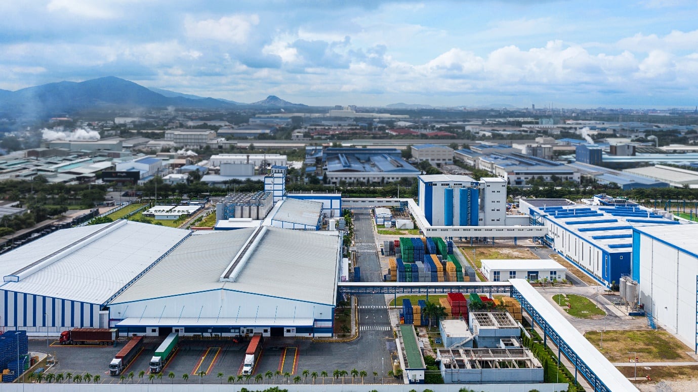 Heineken-Vietnam-opens-South-East-Asia-s-largest-brewery.jpg