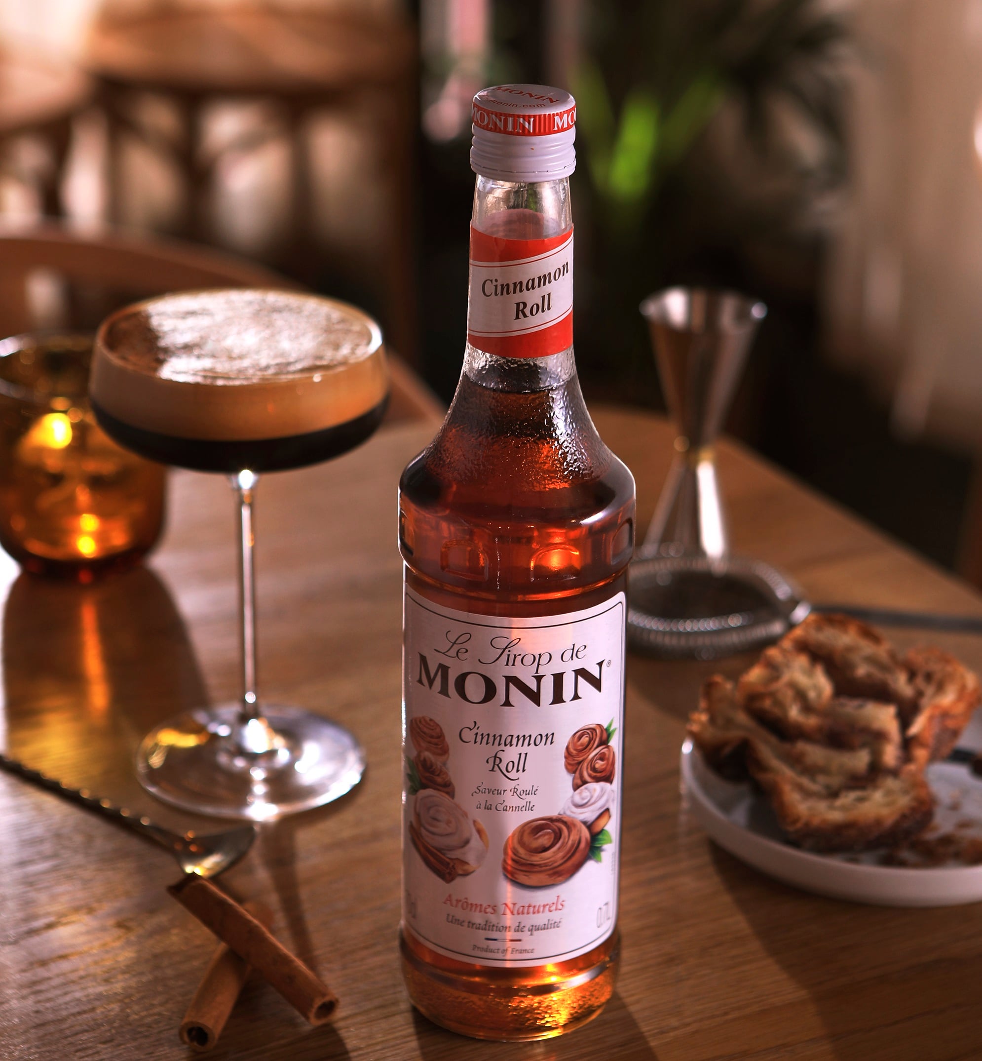 Cinnamon-Roll-Cocktail-KV.jpg