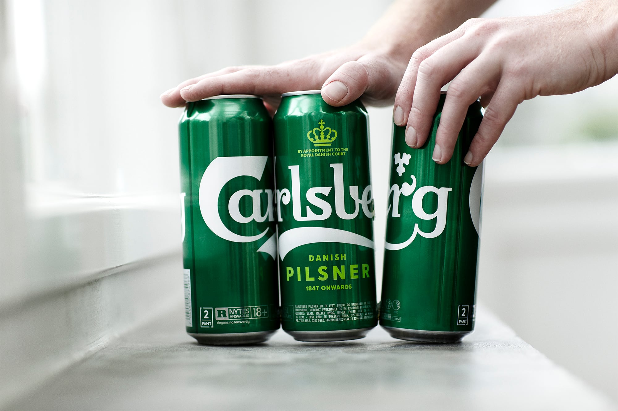 Carlsberg ditches plastic wrapping on six packs, turning to new glue technology