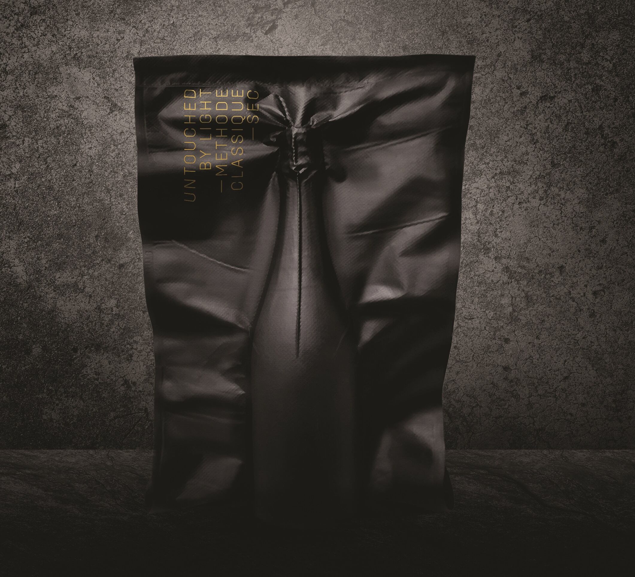 Untouched_by_light-packaging.jpg