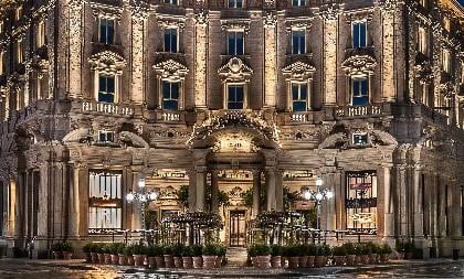 starbucks-milan.jpg