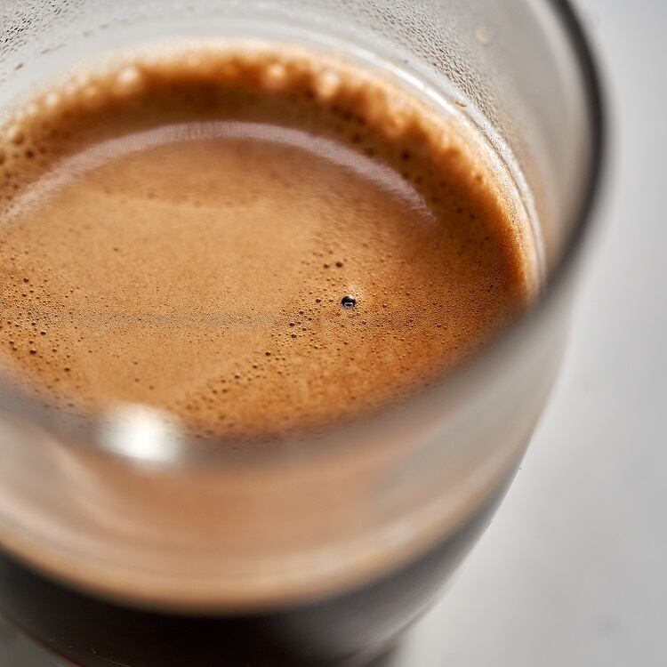 Product-close-up-crema-layer-2.jpg