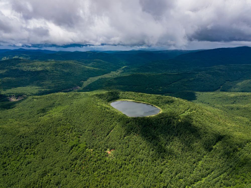 Volcano-lake_resize.jpg
