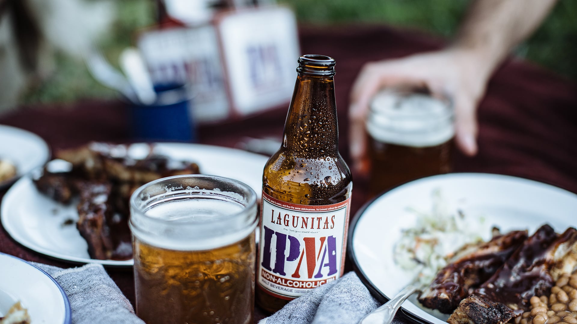 Lagunitas_IPNA_bbq.jpg