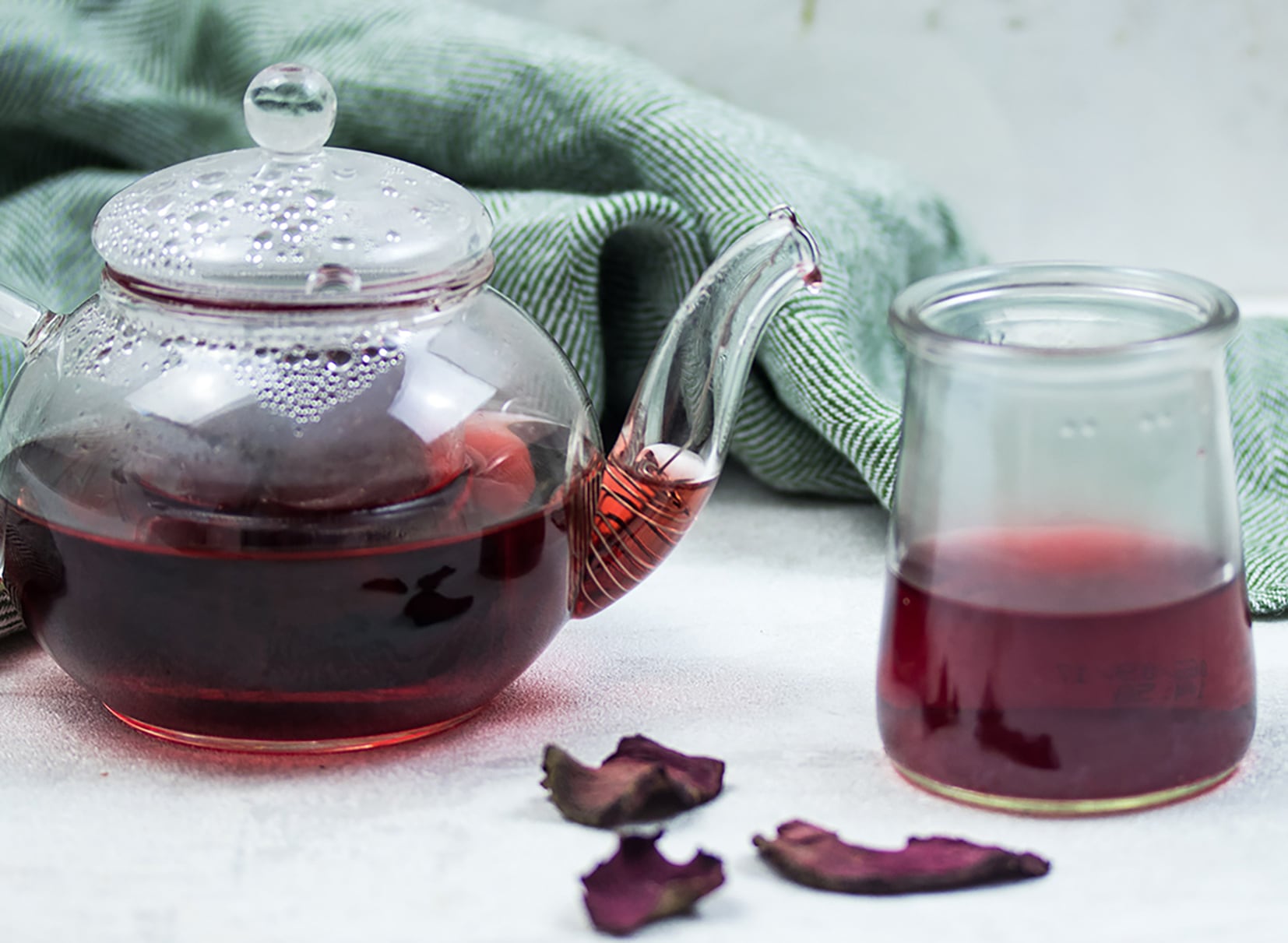 ‘A drink and snack in one’: Nim’s launches Edible Teas