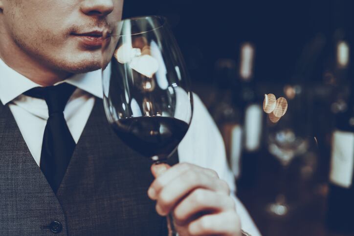 wine-sommelier-getty-oleh-veres.jpg