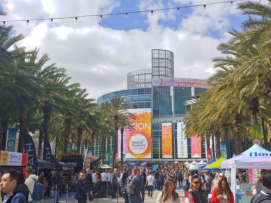 Expo West Trendspotting: From beverages bursting with boba to munchable mochi and plant-based beyond meat and dairy