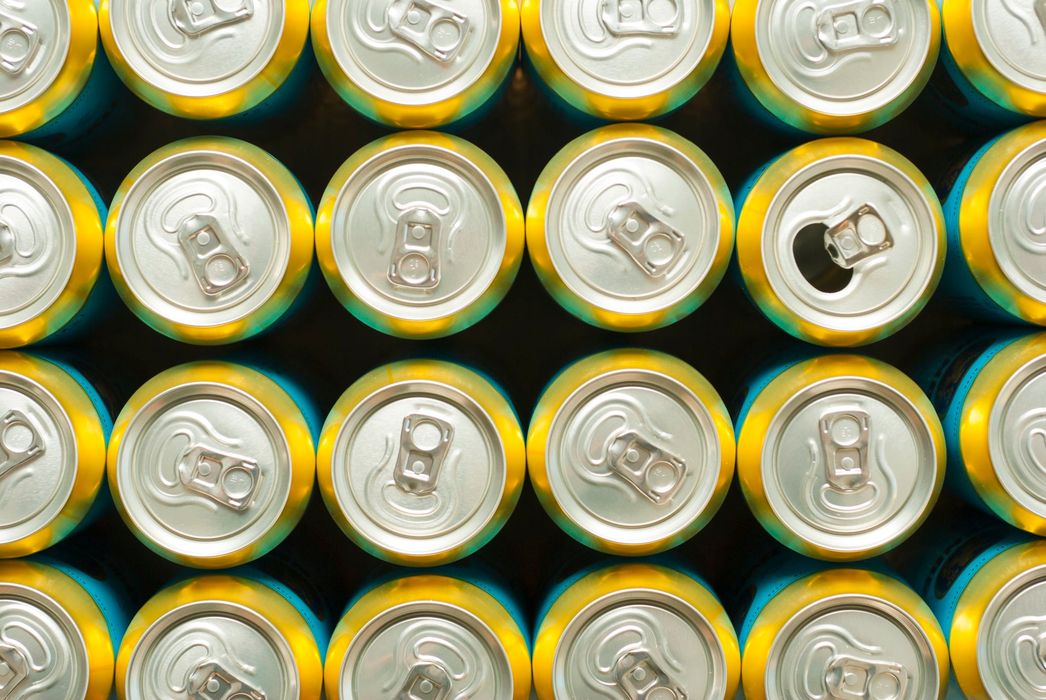 Singapore-bans-advertising-for-high-sugar-beverages.jpg
