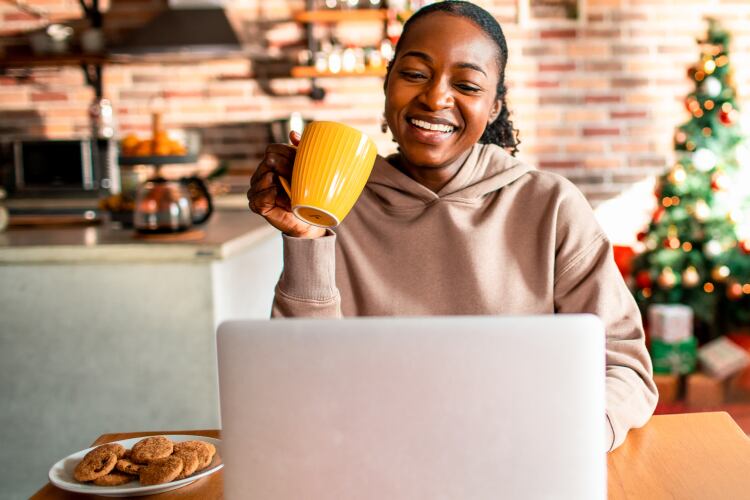 GettyImages-Marco-Geber-computer-digital-consumer.png