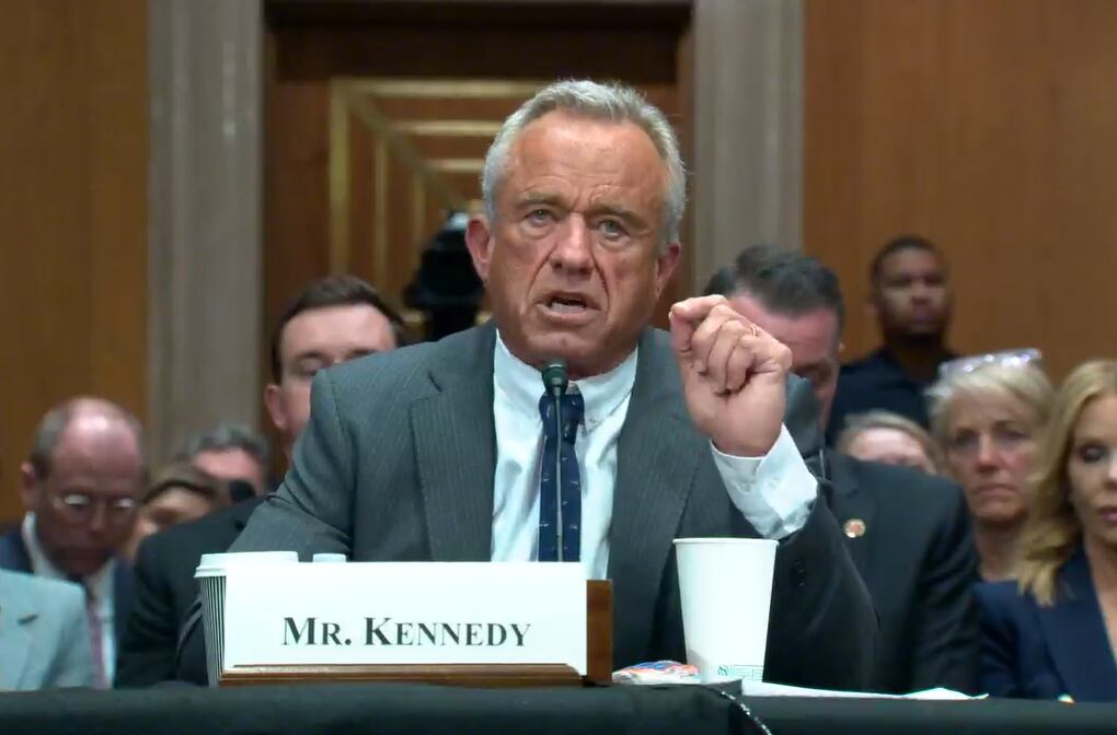 RFK Jr. criticizes conflicts of interest at federal agencies and the GRAS process in second Senate hearing.