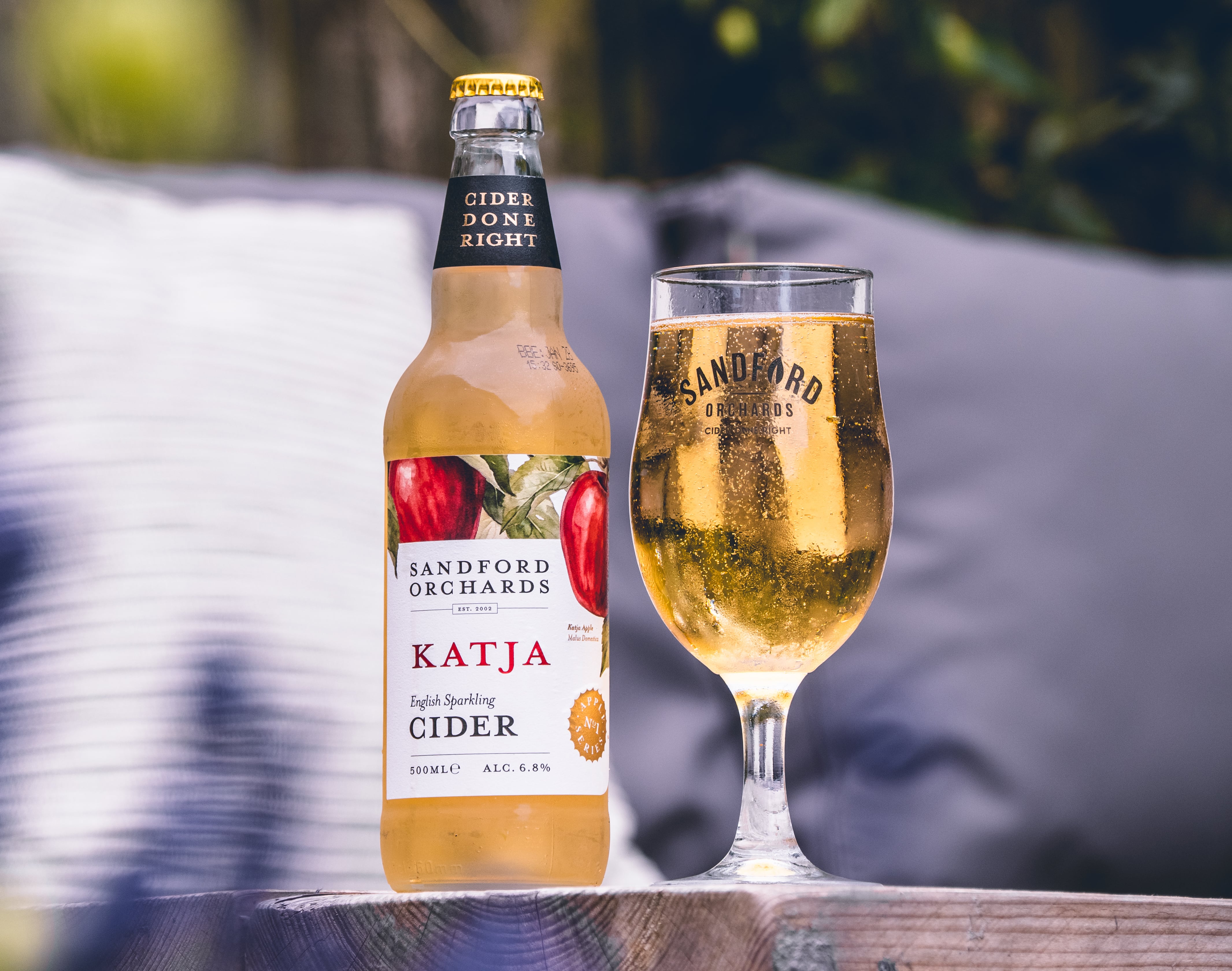 Katja is a single-varietal sparkling cider made from Katy dessert apples and bottled at 6.8% ABV.