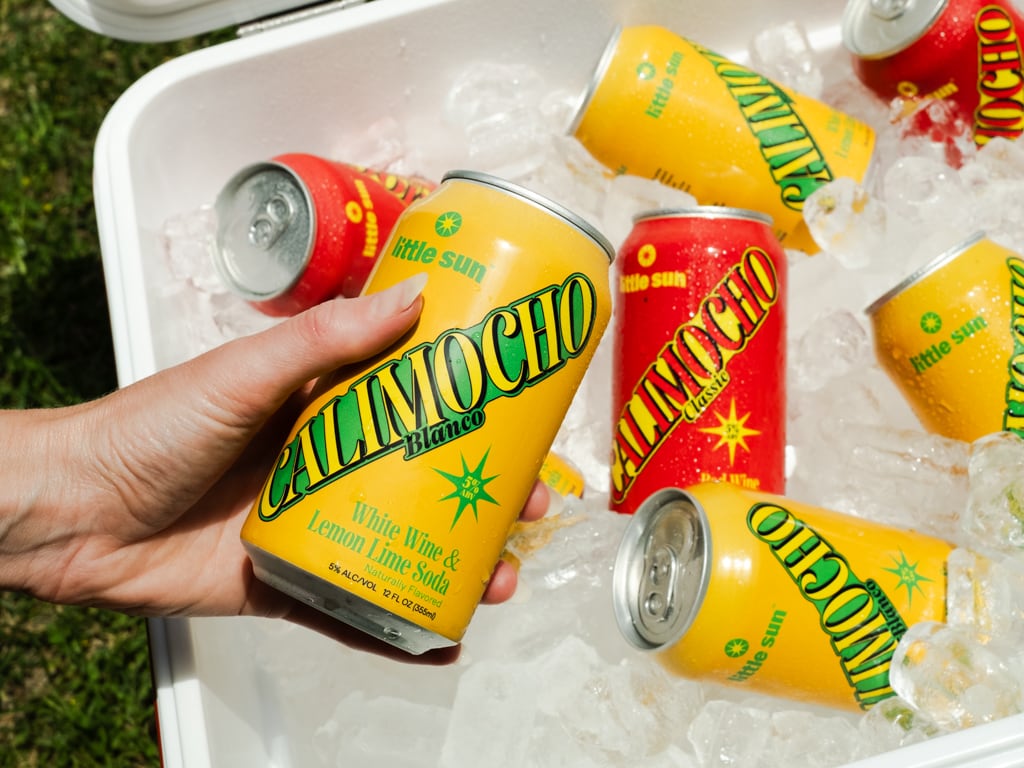 Canned calimocho RTD blending wine and soda for casual consumption.