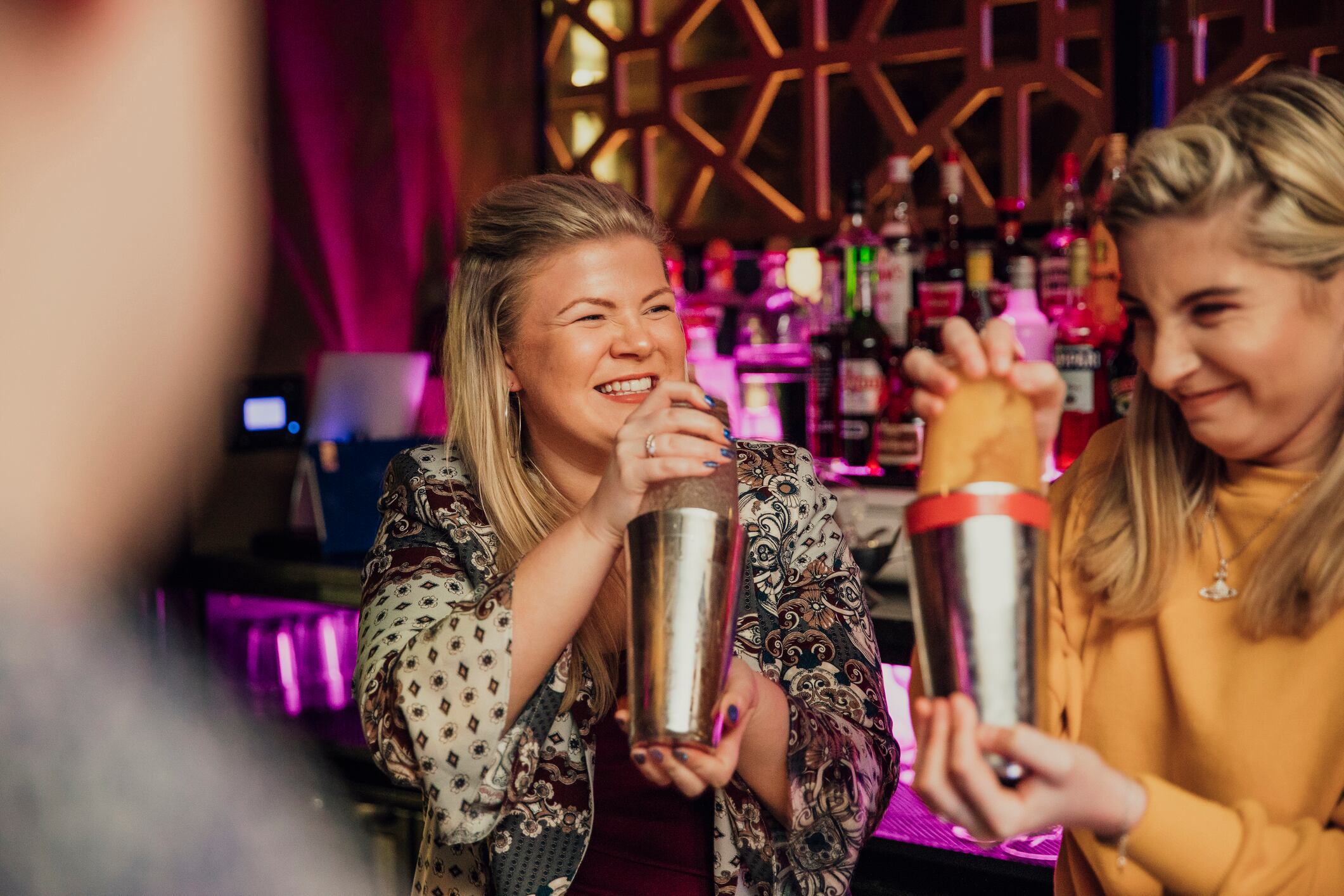 Alcohol-free drinks featuring modern ingredients and formats.