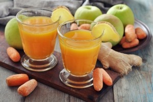 apple ginger fruit vegetable juice
