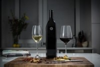 Kuvee-smart-wine-bottle-on-craft-trends-and-wine_wrbm_large