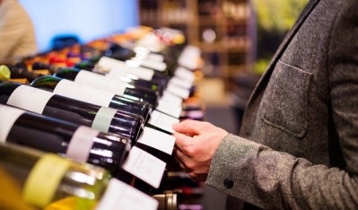 'Cellared in Canada' will soon no longer appear on labels of wine blends bottled in Canada, according to the CFIA. ©iStock/Halfpoint