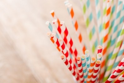 Tetra Pak is looking to up its paper straw game with ‘first-of-its-kind’ research into fibre-based food packaging. GettyImages/ddukang