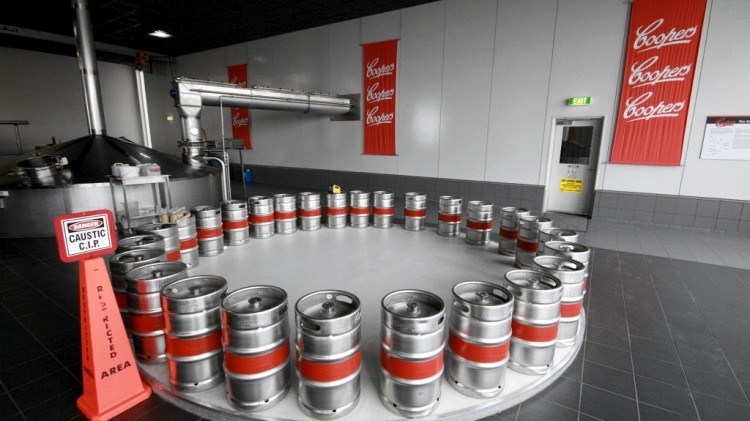Coopers signs exclusive Australian Open beer supply deal 