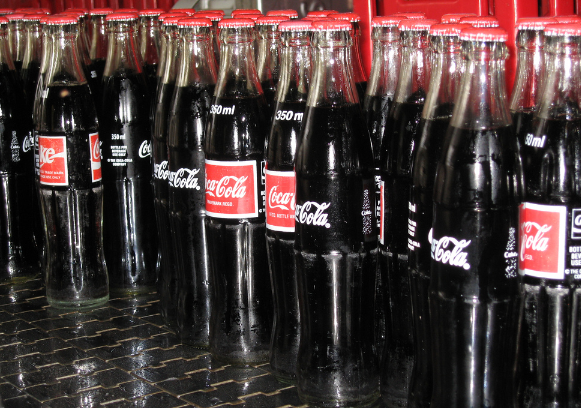 Coca-Cola Kwanza (CCK) bottling plant, Dar Es Salaam (Picture Credit: Simon Berry/Flickr)