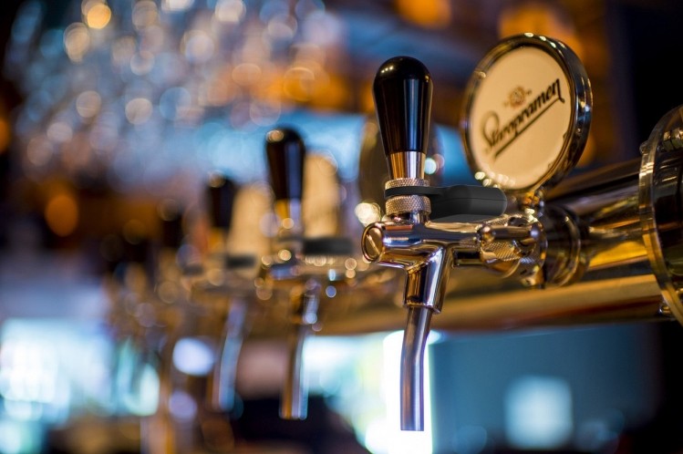 BruVue sensing technology is attached to tap handles and accurately tracks keg levels pour by pour in real time. 
