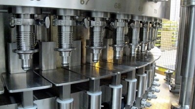 Federal Mfg. offers high-speed filling machines, including a unit that can fill and cap up to 450 1.75-L PET juice carafes per minute.