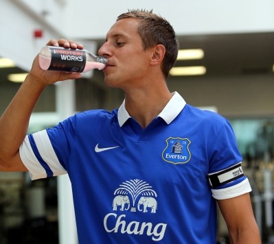 Everton FC kicks ‘bespoke nutrition’ goal with whey recovery range